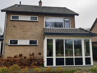 Uitbouw voorzijde woning